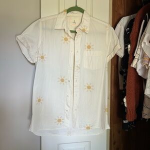 LA PAZ alegre sun printed button down short sleeve shirt ☀️